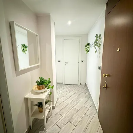 In Town - Fiera Near San Siro Stadium Apartment